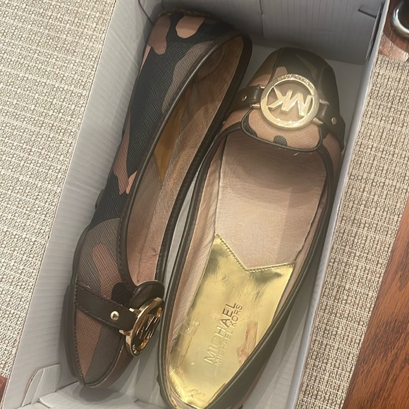 Michael Kors Loafer Sz 8 - Picture 1 of 2